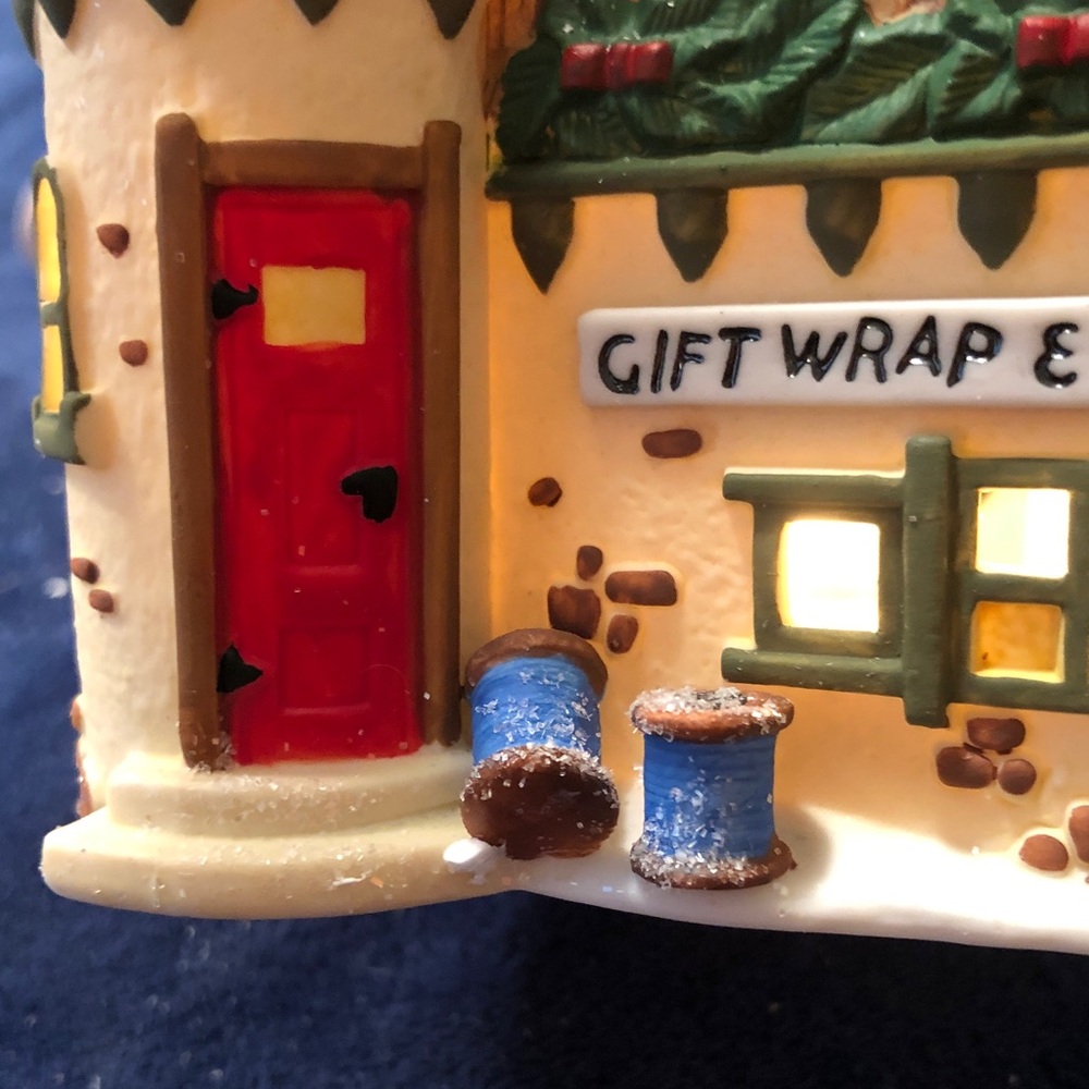 North Pole Series Start a Tradition Set/Gift Wrap&Ribbons/Candy Cane&Peppermint - Picture 12 of 17